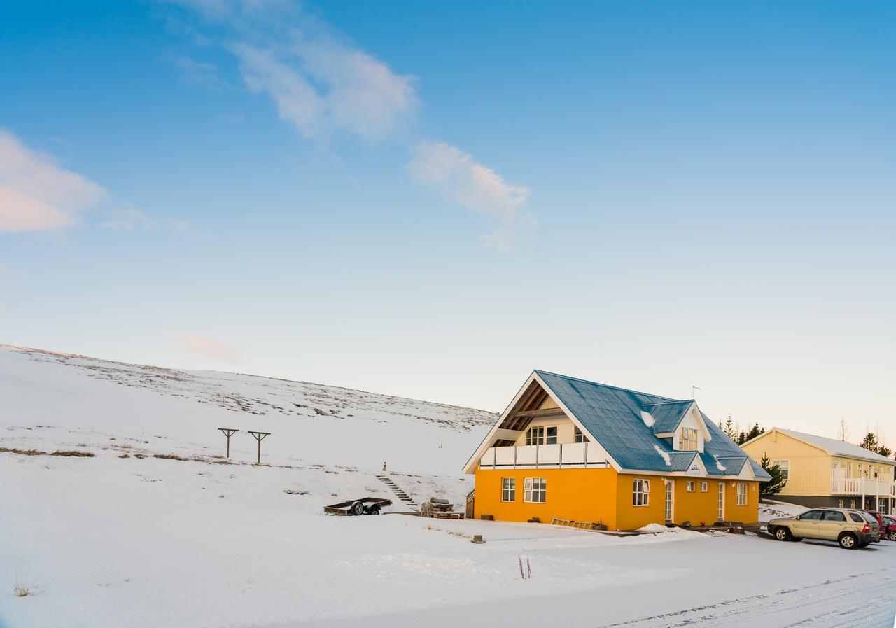 North Aurora Guesthouse Laugar  Luaran gambar